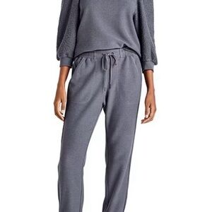 Splendid Charcoal Textured Lounge Set